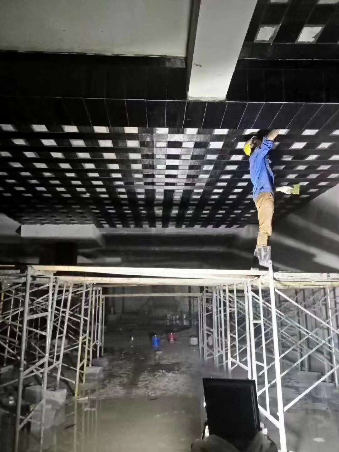 穆棱加固公司分享预应力碳纤维板加固混凝土T梁桥的效果